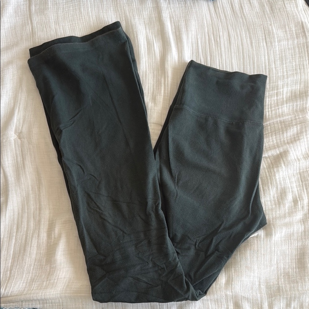 Dark Green Flare Leggings BRANDY MELVILLE